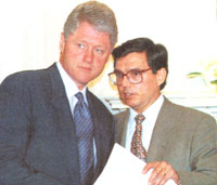 Clinton Seeks to Reduce Cost of Renewable Energy and Solar Electric Power Image